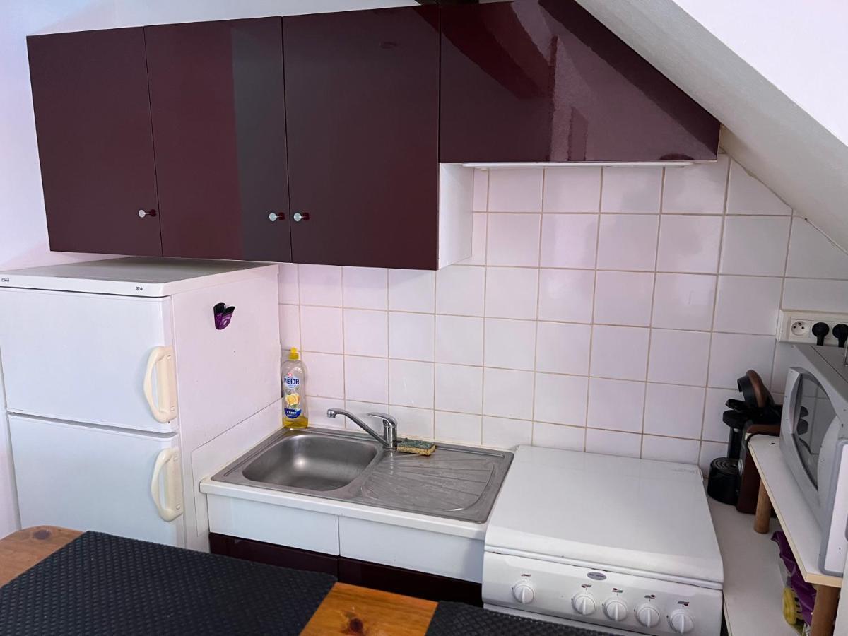 Apartment 0 Rdc Centre Proche Commerces Et Gare Flers (Orne)